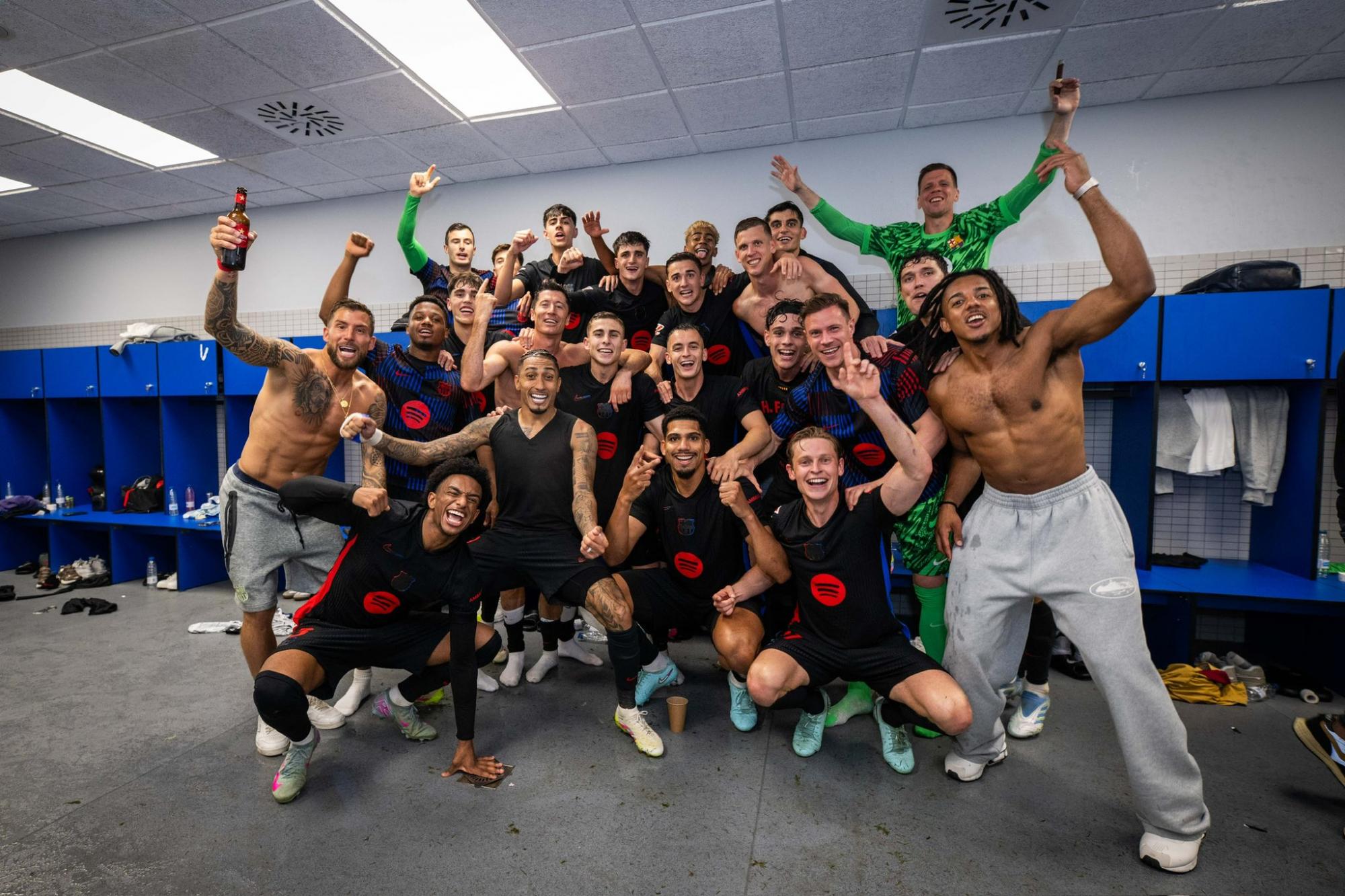 "Барселона" – чемпіон Іспанії: як святкували Рафінья, Ямаль та інші